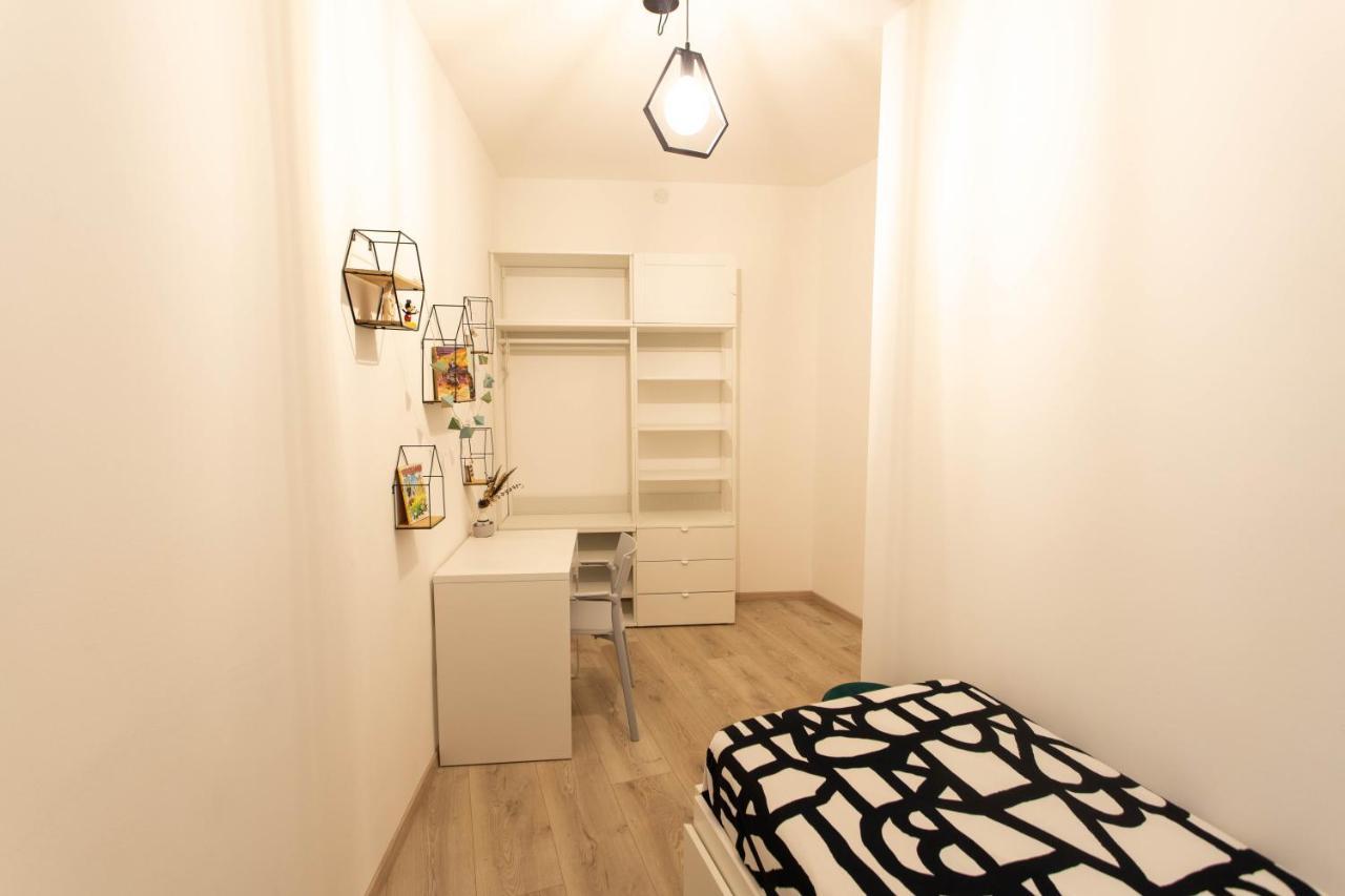 Moderno Appartamento 140 Bassano Centro باسّانو ديل غرابّا المظهر الخارجي الصورة