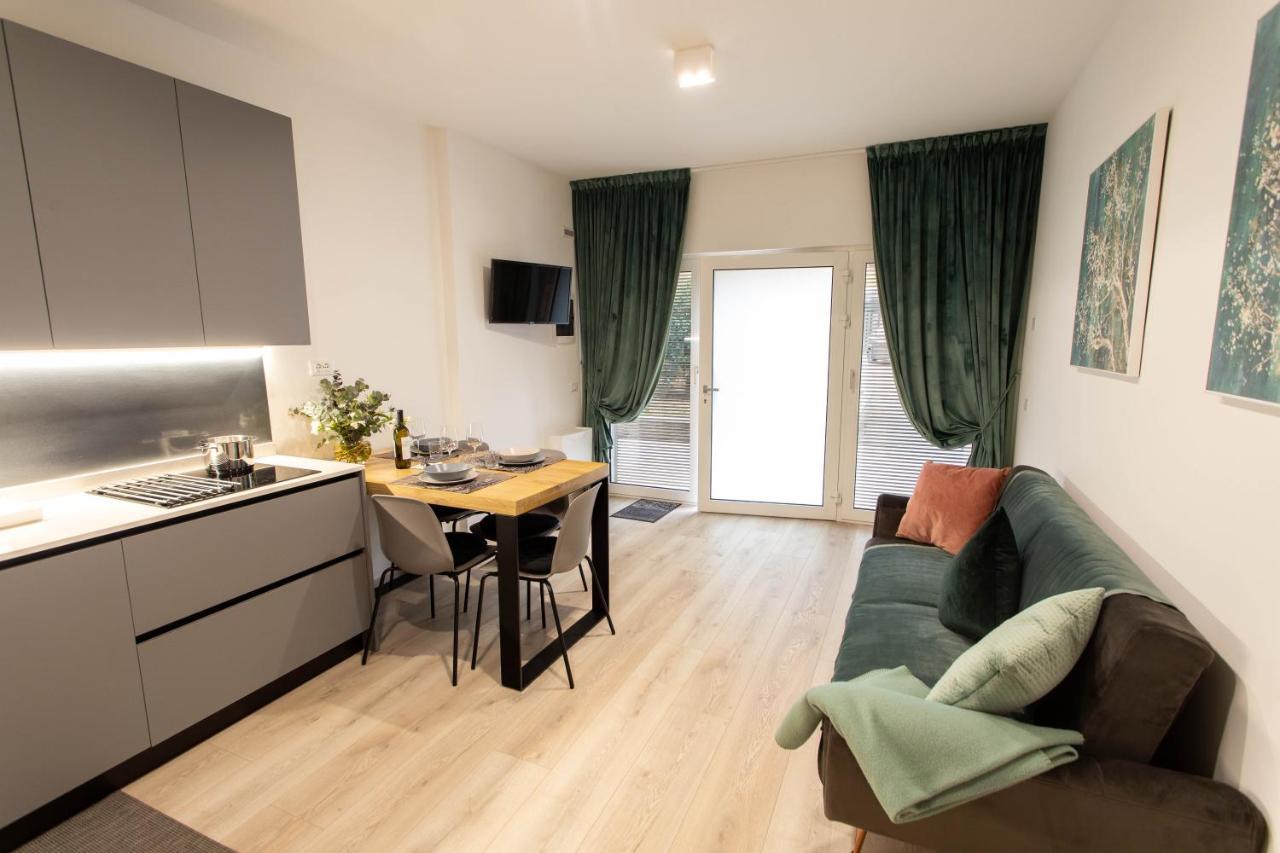Moderno Appartamento 140 Bassano Centro باسّانو ديل غرابّا المظهر الخارجي الصورة
